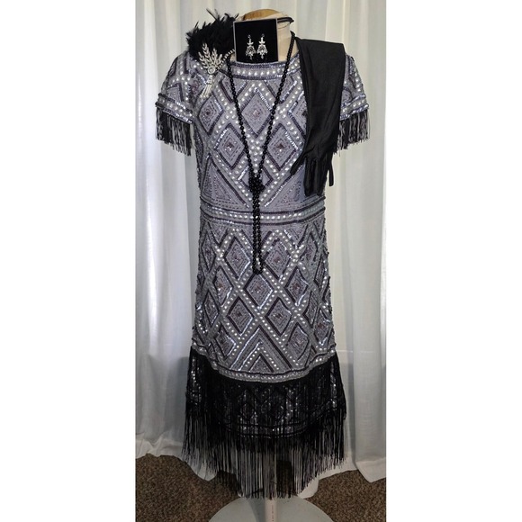Adrianna Papell Dresses & Skirts - Adrianna Papell Grey Sequin Flapper Dress Set 1920s Gatsby Costume Size 12